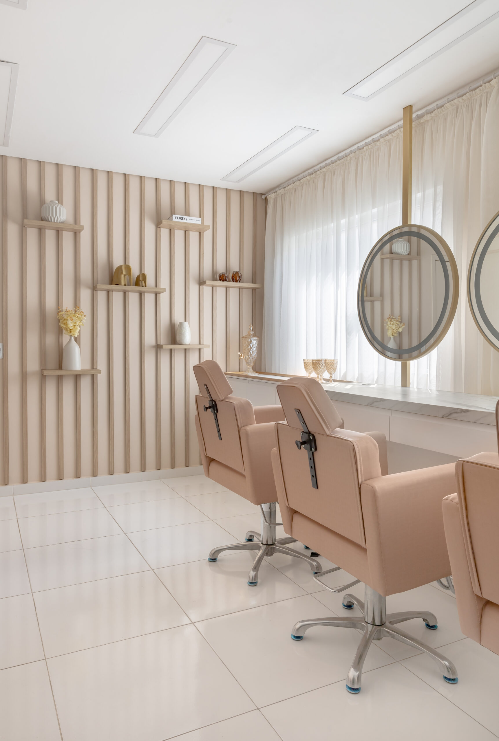 Prontas Para o Sim - Móveis Sob Medida por Blomarq - Loja de Móveis Planejados e Escritório de Arquitetura em Alphaville - Projetos para Estética e Salão de Beleza